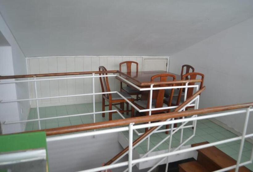 هتل کپسول Casa Augusta Al