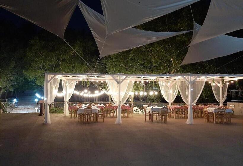 ホテル Donna Rosita