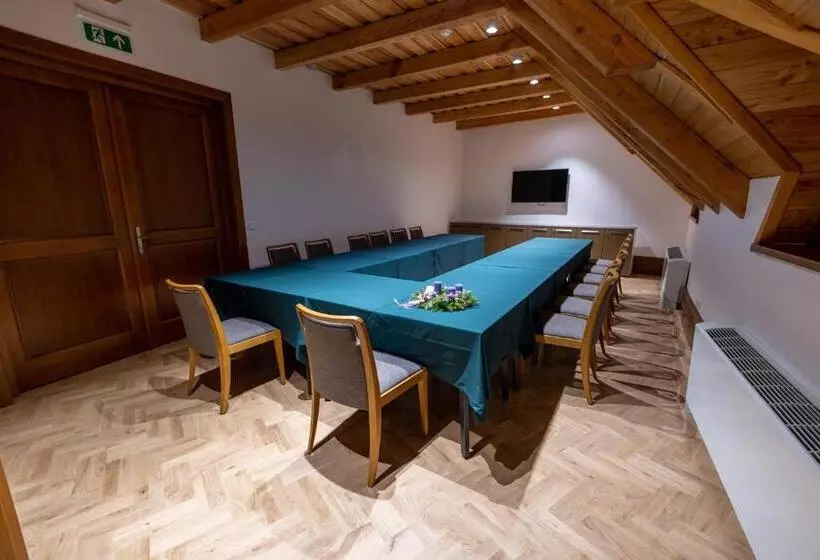 ホテル Hungarikum