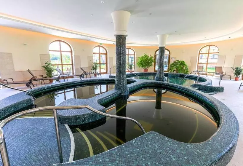 ホテル Hungarikum