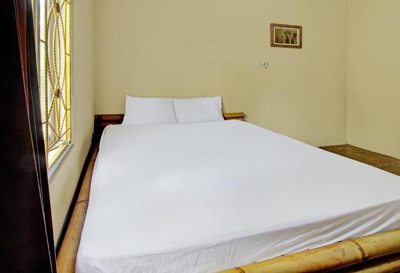 Отель Oyo 92197 Zahira Homestay