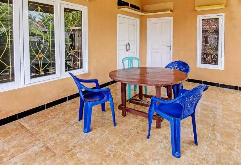 Hotelli Oyo 92197 Zahira Homestay