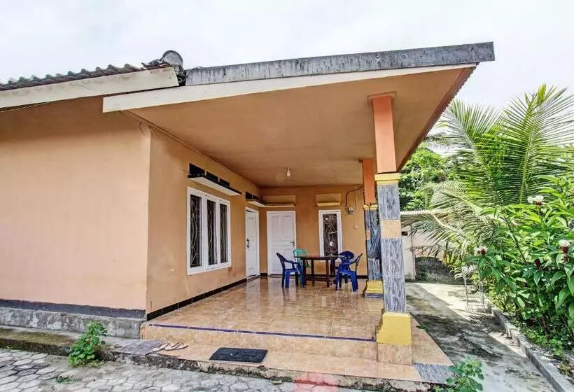 Hotelli Oyo 92197 Zahira Homestay