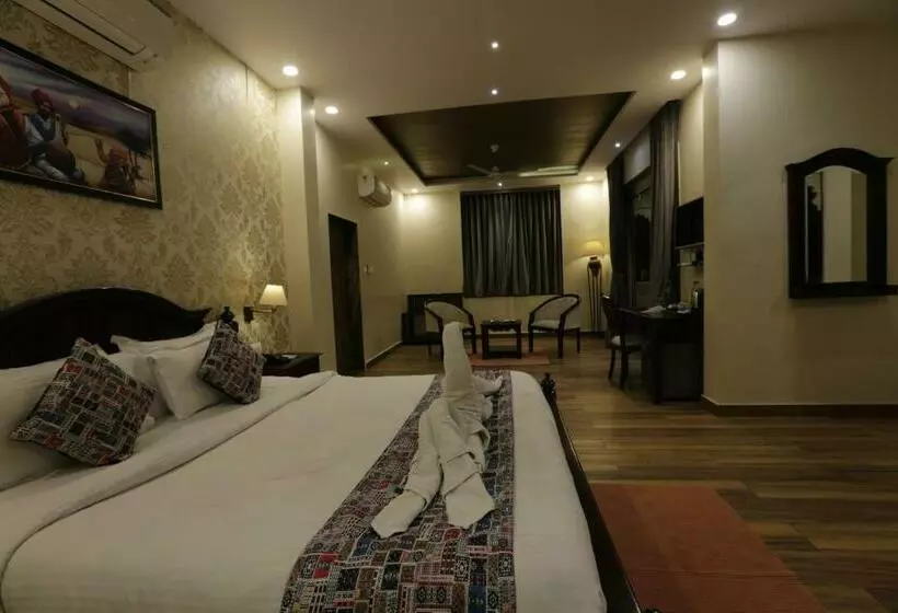 Hotelli Palace Raj Kumbha