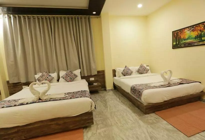 Hotelli Palace Raj Kumbha