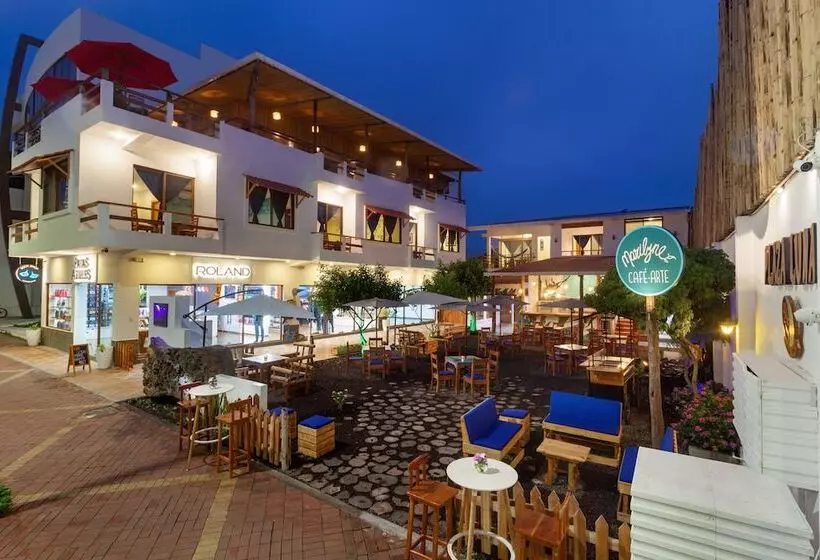 Hotelli Plaza Luna Suites