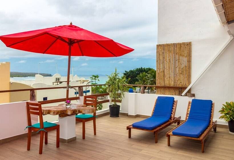 Hotel Plaza Luna Suites