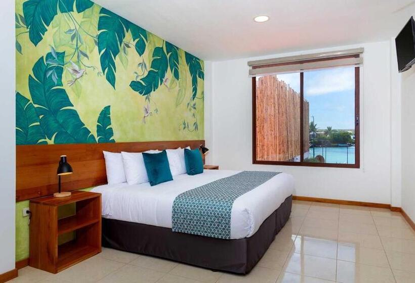 Hotel Plaza Luna Suites