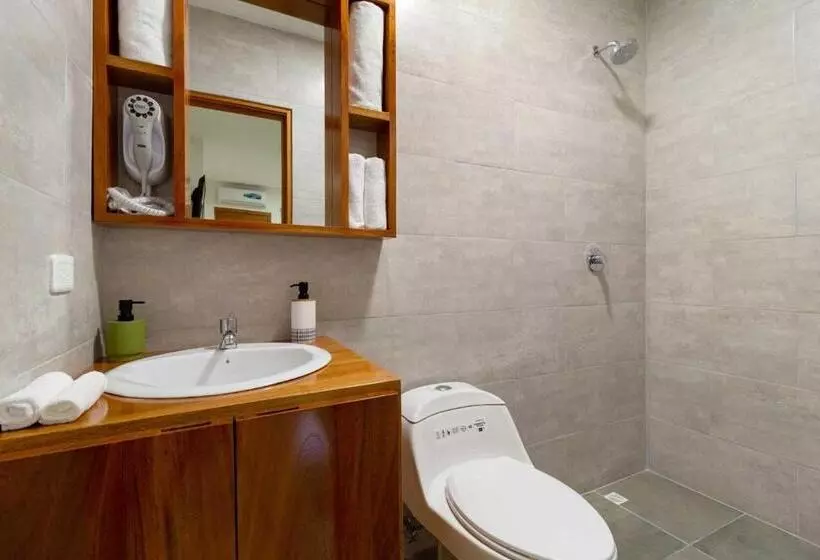 Hotelli Plaza Luna Suites