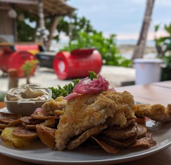 هتل Scandinavian Beach Resort