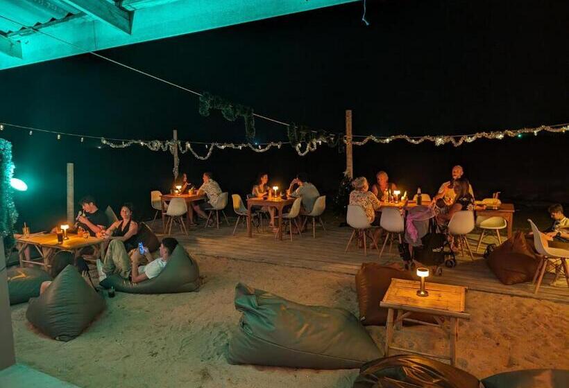 هتل Scandinavian Beach Resort