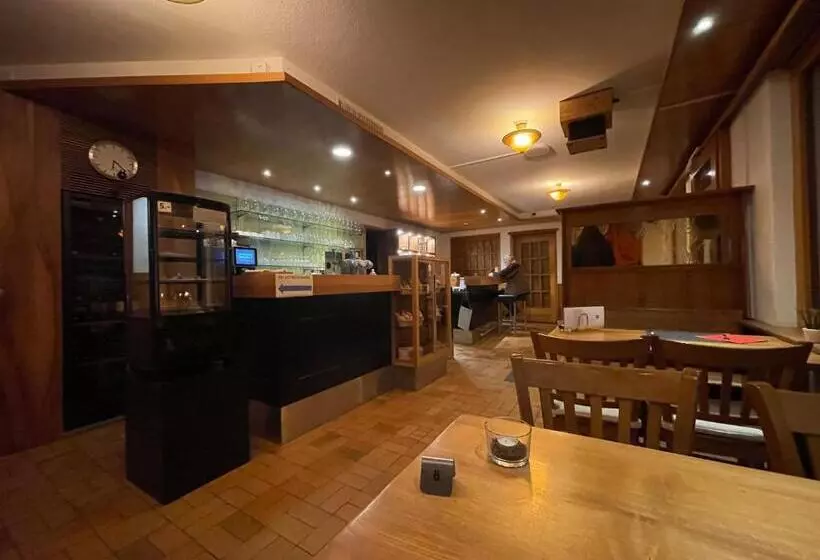 ホテル Check In 24 7 Ohne Frühstück Gratis Parkplatz