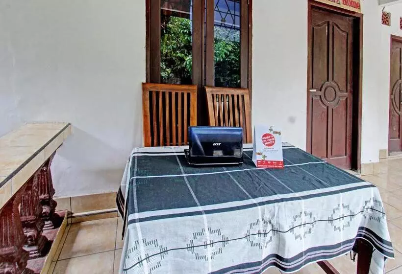 Hotelli Spot On 91982 Dani Homestay