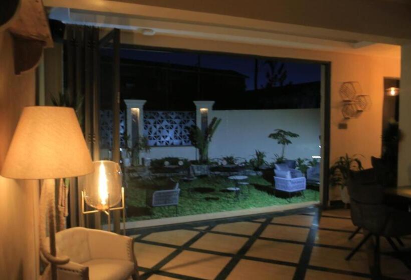 Zara Garden Hotel And Apartments