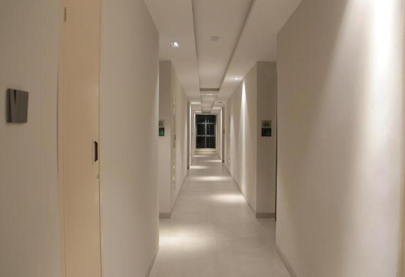 Zara Garden Hotel And Apartments