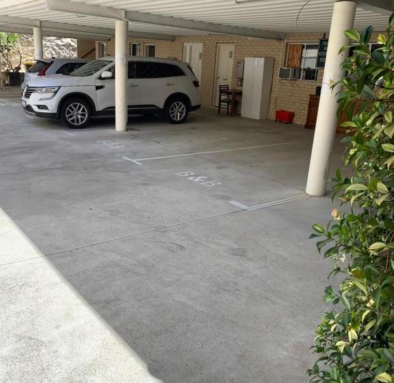 פנסיון Accommodation In Fremantle