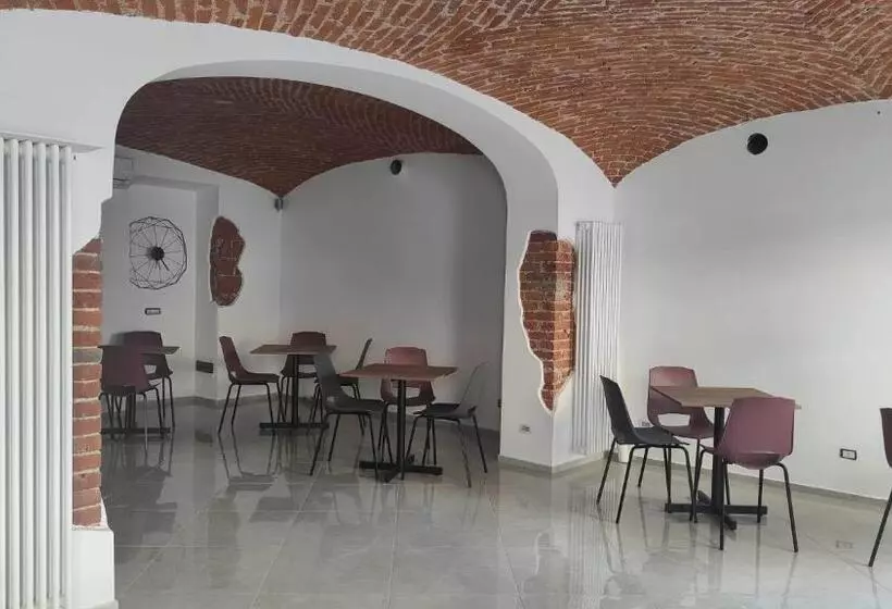 پانسیون Novara