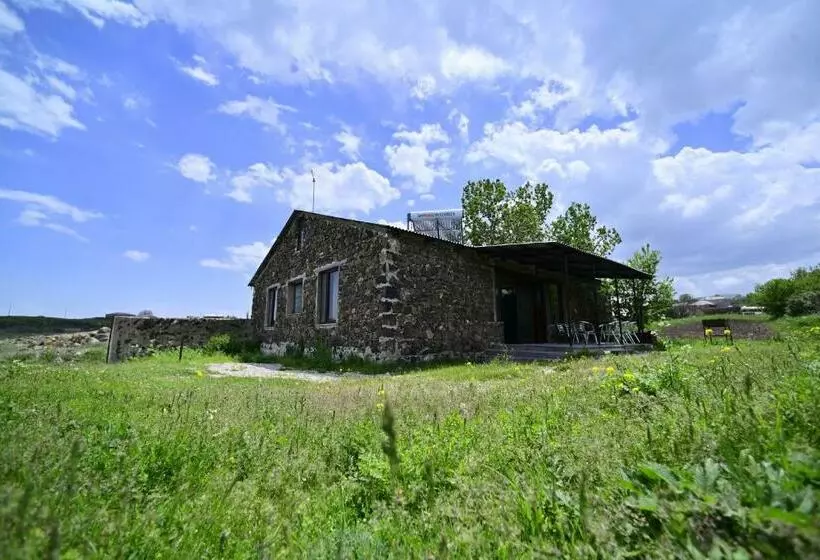 Pension  Sevan Tarsus Guesthouse