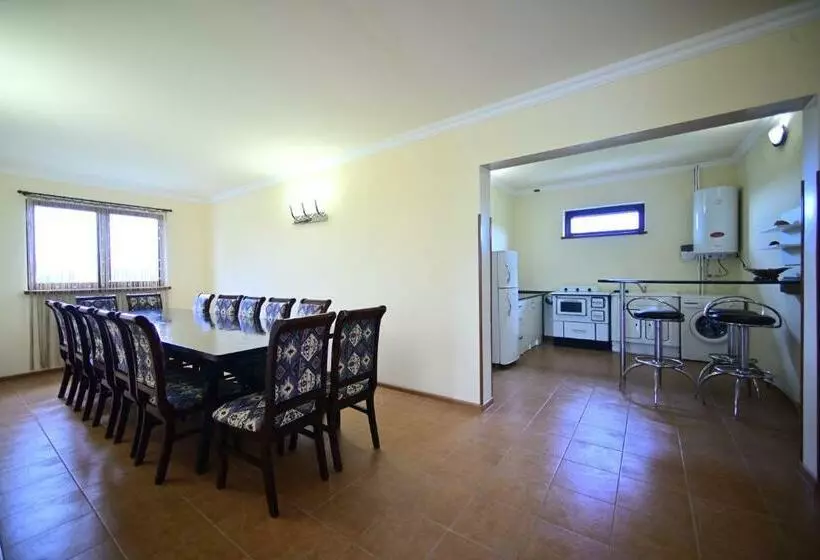 Pension  Sevan Tarsus Guesthouse