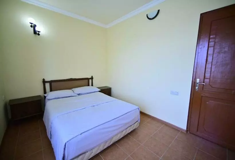 Pension  Sevan Tarsus Guesthouse