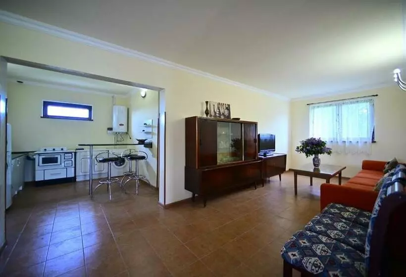 Pension  Sevan Tarsus Guesthouse