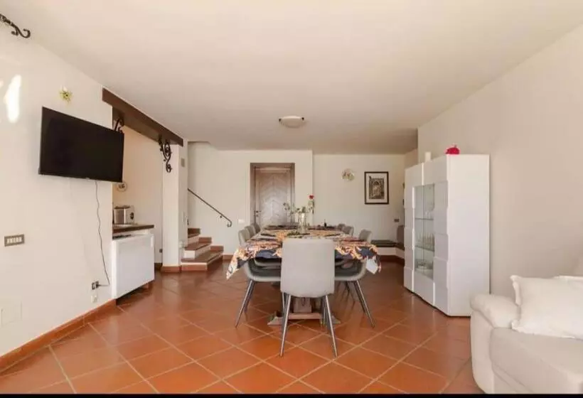 ペンション Villa Con Piscina Privata   Vista Panoramica   7s   20 Guest