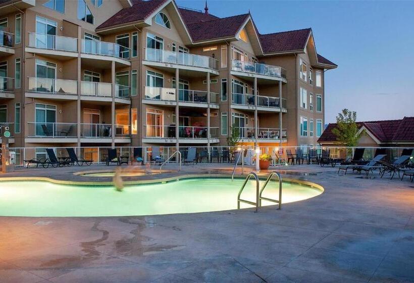 Vacation At Discovery Bay Resort