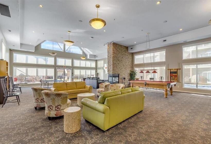 Vacation At Discovery Bay Resort