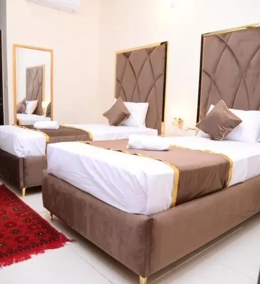 Go Room Hotel Lahore