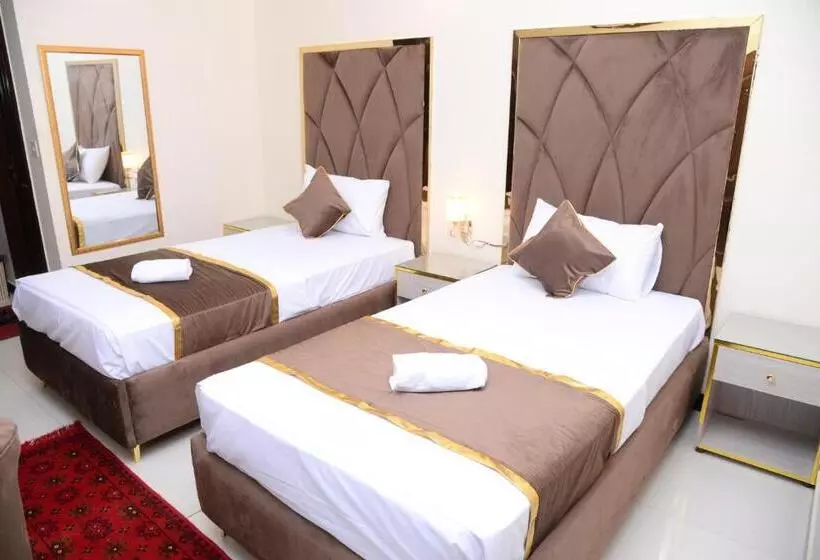 Go Room Hotel Lahore