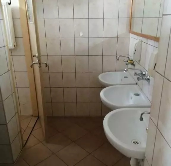 Hostel Lisięcice