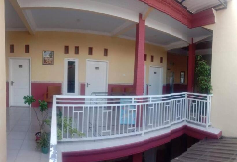 Hostel Taruna