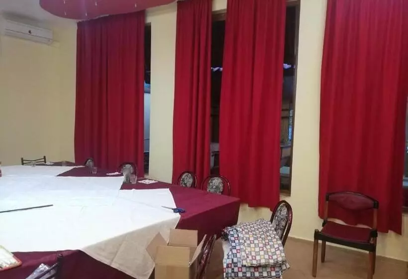 Hotelli Bar & Guests Room Ela