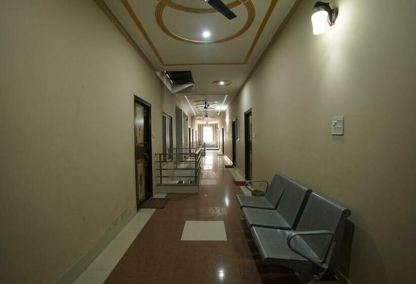 בית מלון כפרי Brij Bhumi Residency By Wb Inn