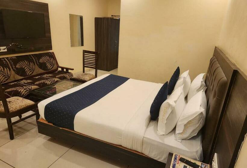 هتل City Lite Delhi