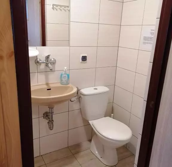 ホテル Leśny Dworek   Pokoje Nad Jeziorem