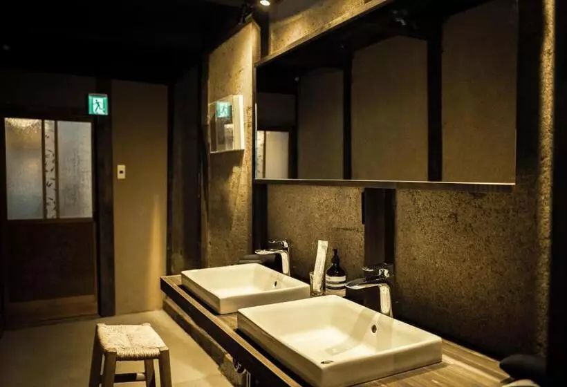 ホテル Oito 美しい街並みに佇む喫茶と宿