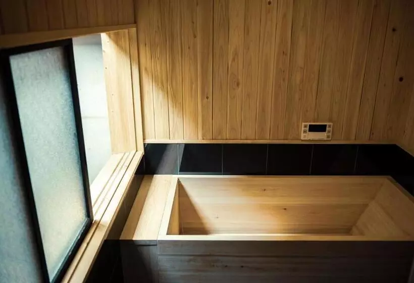 ホテル Oito 美しい街並みに佇む喫茶と宿