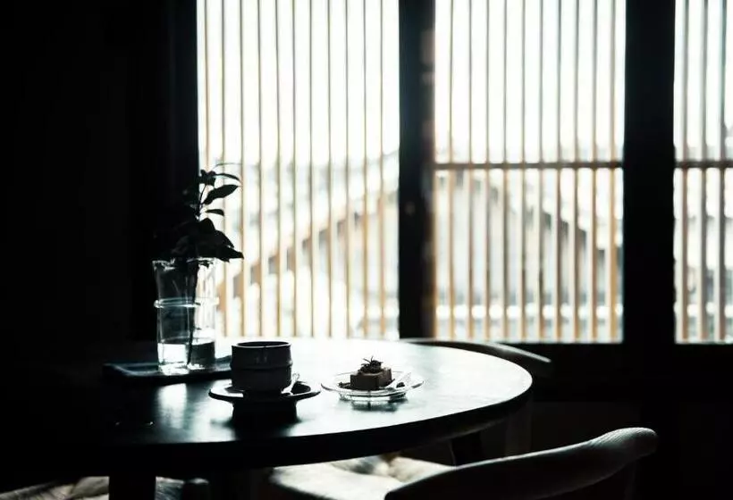 ホテル Oito 美しい街並みに佇む喫茶と宿