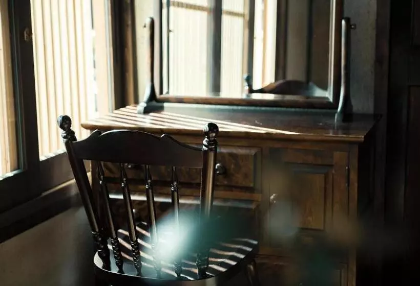 ホテル Oito 美しい街並みに佇む喫茶と宿