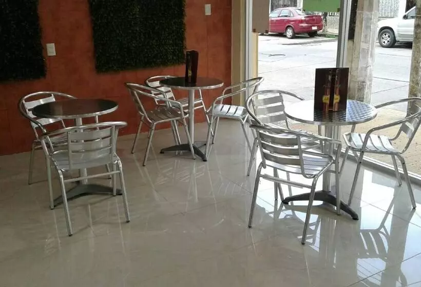 Hotelli Puerto Real Minatitlán