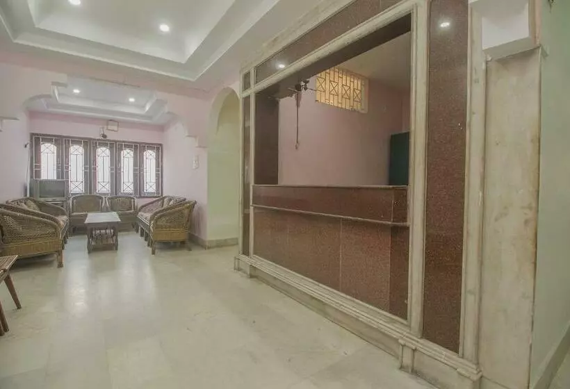 Hotelli Spot On Satyam Guest House