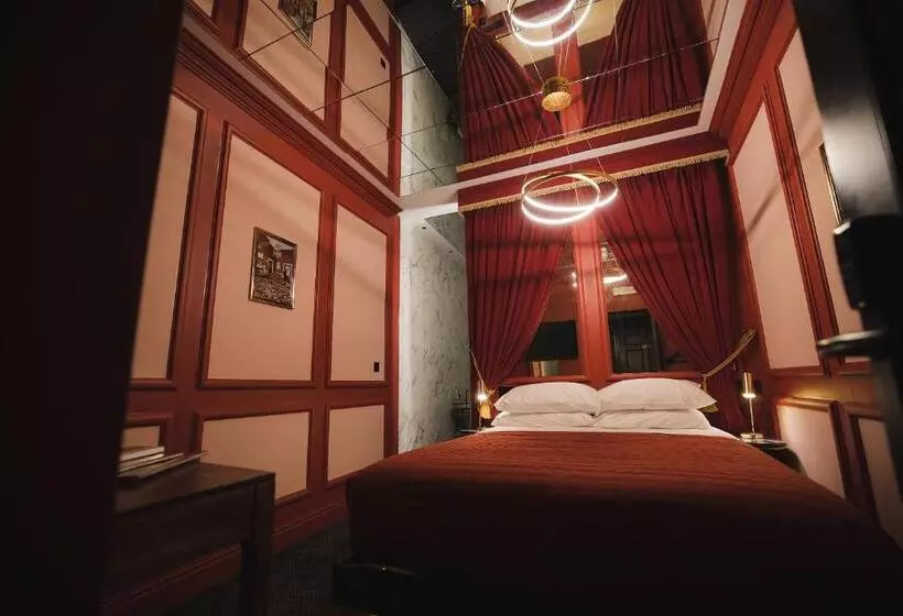 Impossible Motel