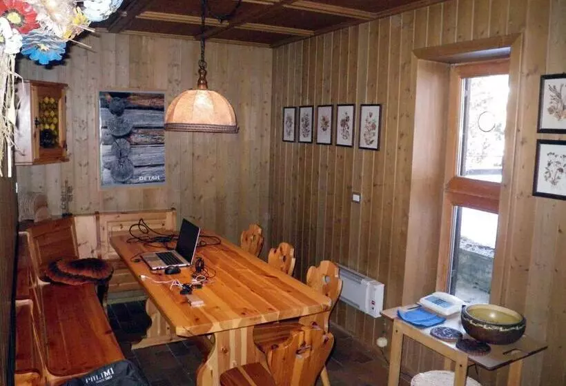 Majatalo Carezza Units, Dolomites