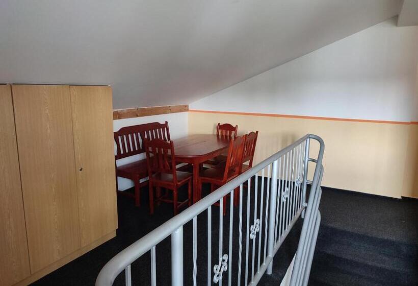 Пансион Neznašovy Restaurant Penzion