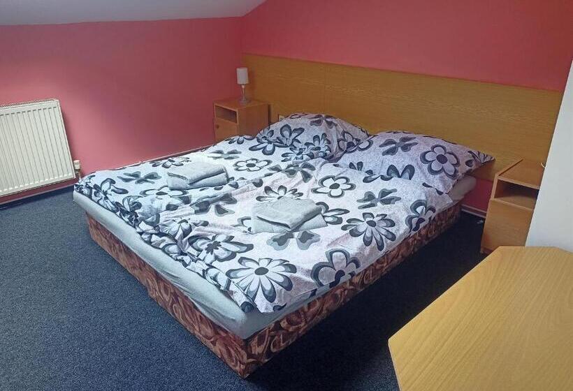 Пансион Neznašovy Restaurant Penzion