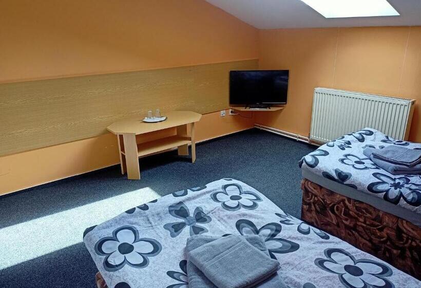 Пансион Neznašovy Restaurant Penzion