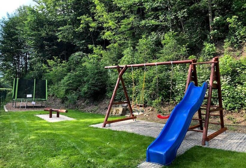 ペンション Penzion Karolinka