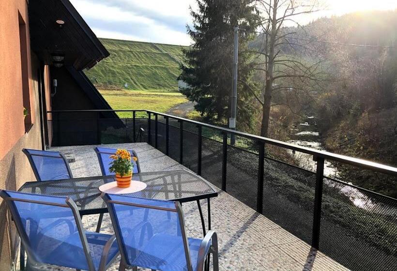 ペンション Penzion Karolinka