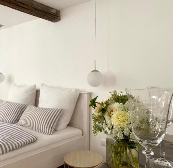 膳宿费 Sonnenhof 1737   Ferienzimmer & Apartments